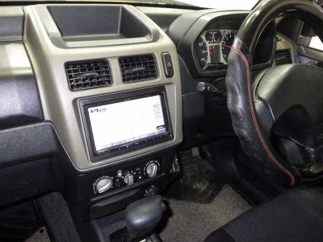 MITSUBISHI PAJERO MINI