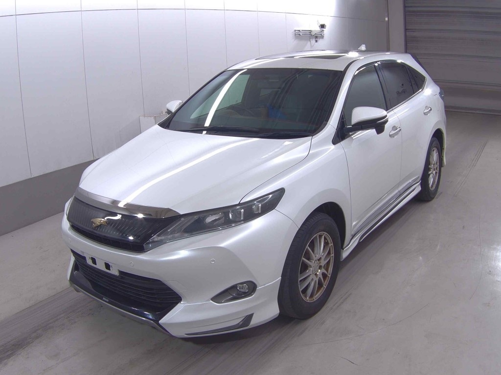 TOYOTA HARRIER