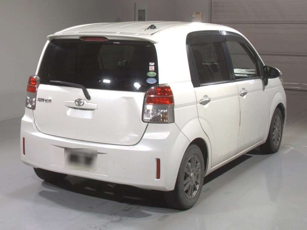 TOYOTA SPADE