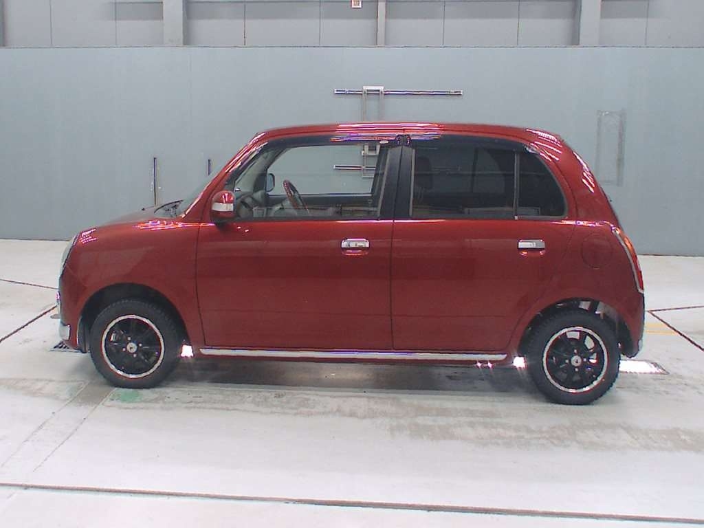 DAIHATSU MIRA GINO