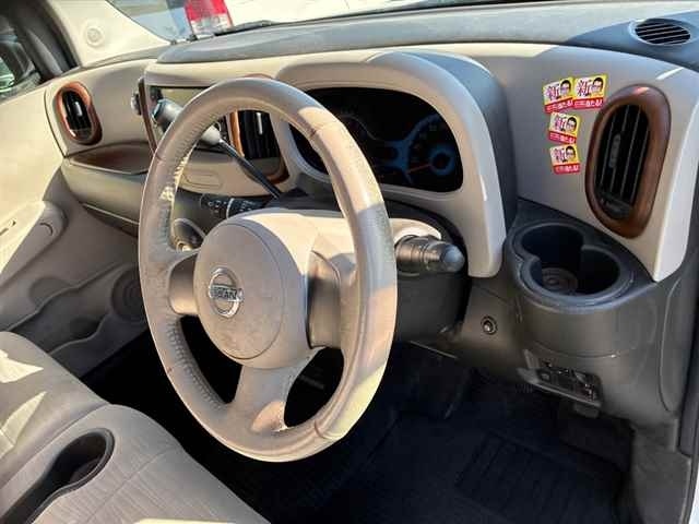 NISSAN CUBE