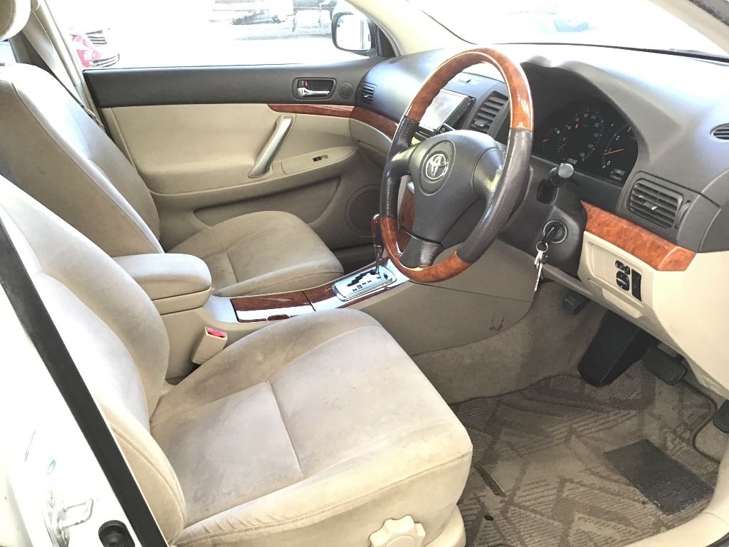 TOYOTA PREMIO