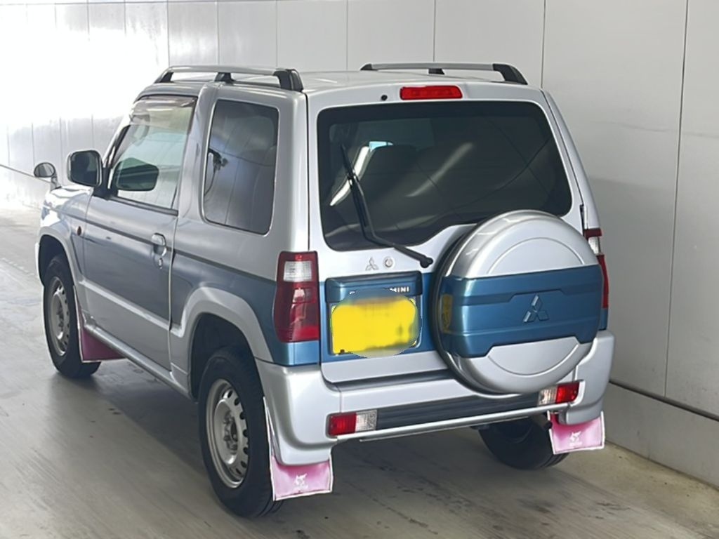 MITSUBISHI PAJERO MINI