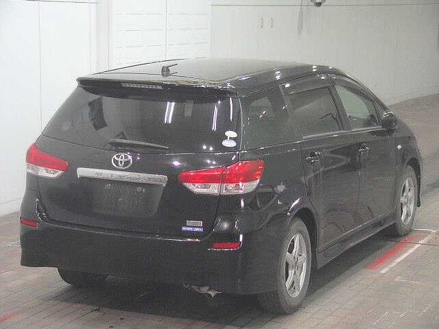 TOYOTA WISH