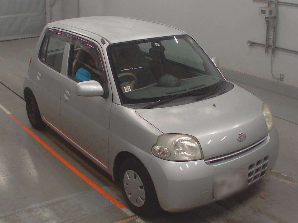 DAIHATSU ESSE