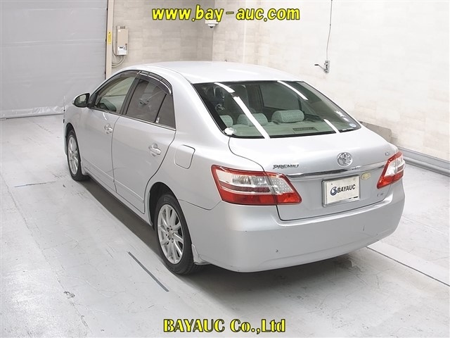 TOYOTA PREMIO
