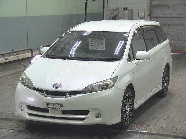 TOYOTA WISH