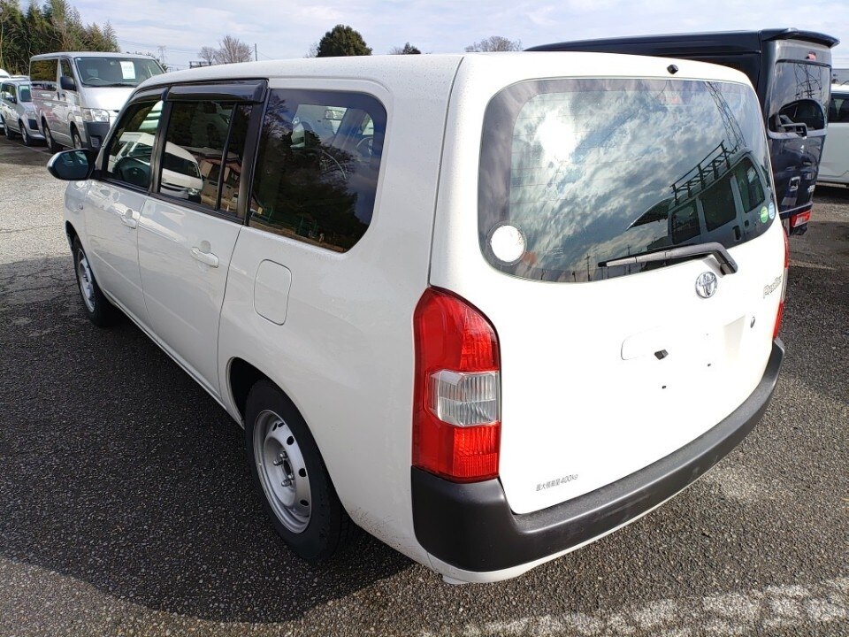 TOYOTA PROBOX