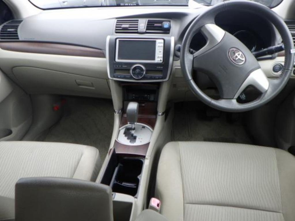 TOYOTA PREMIO