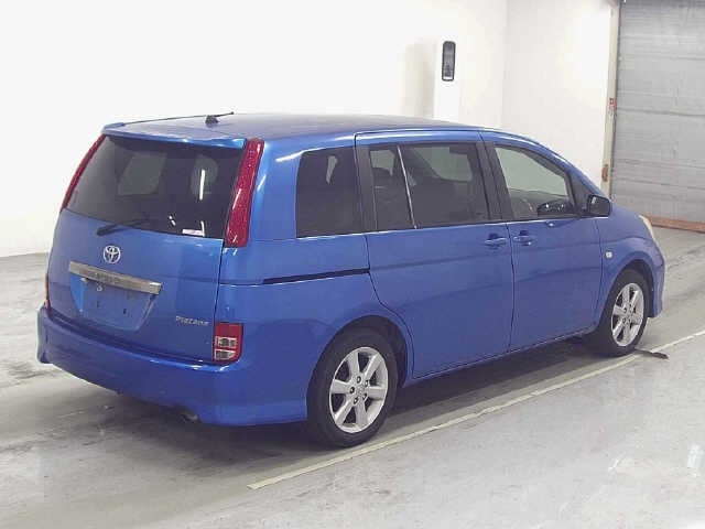 TOYOTA ISIS