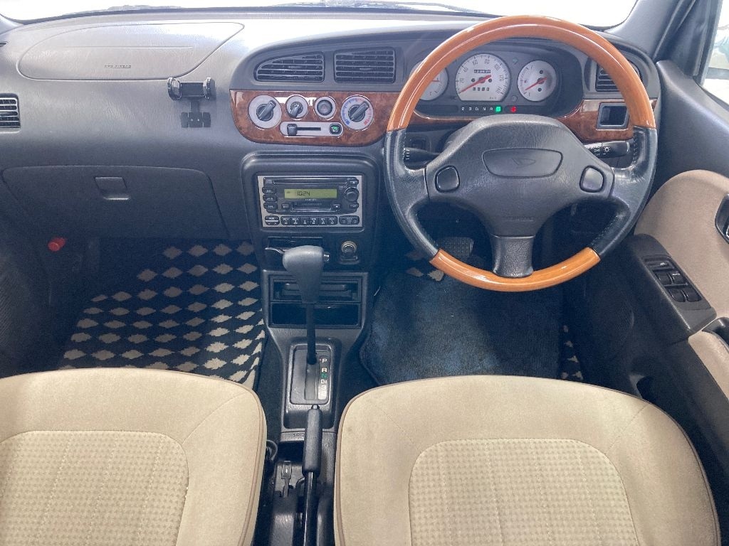 DAIHATSU MIRA GINO
