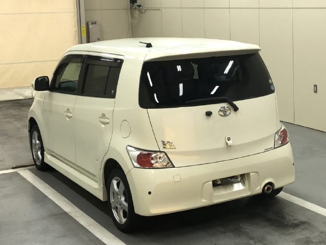 TOYOTA BB