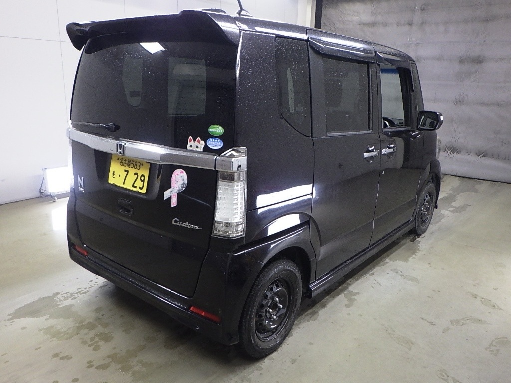 HONDA N-BOX