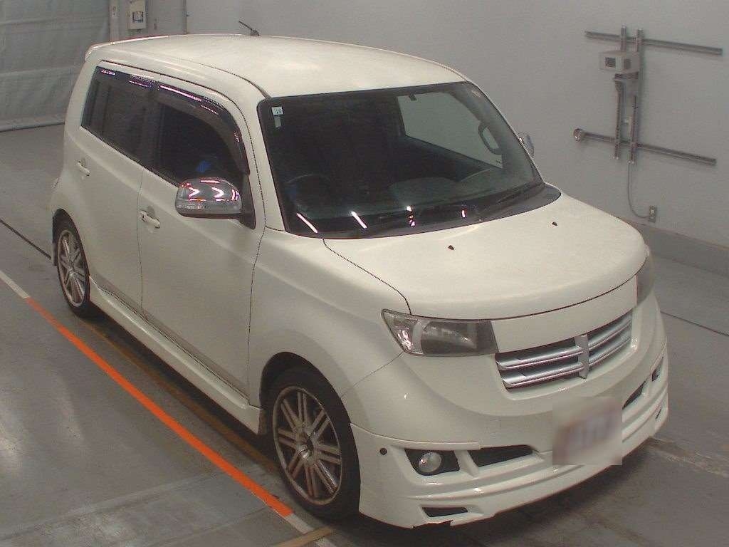 TOYOTA BB