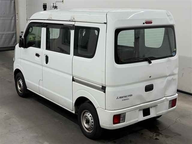MITSUBISHI MINICAB