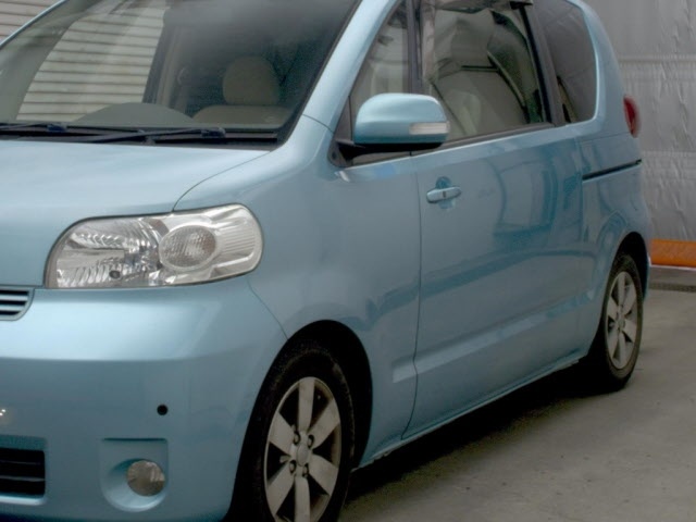 TOYOTA PORTE