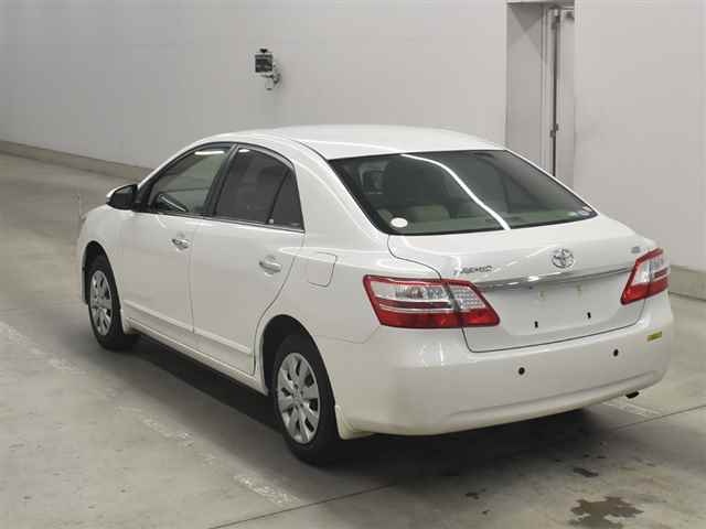 TOYOTA PREMIO