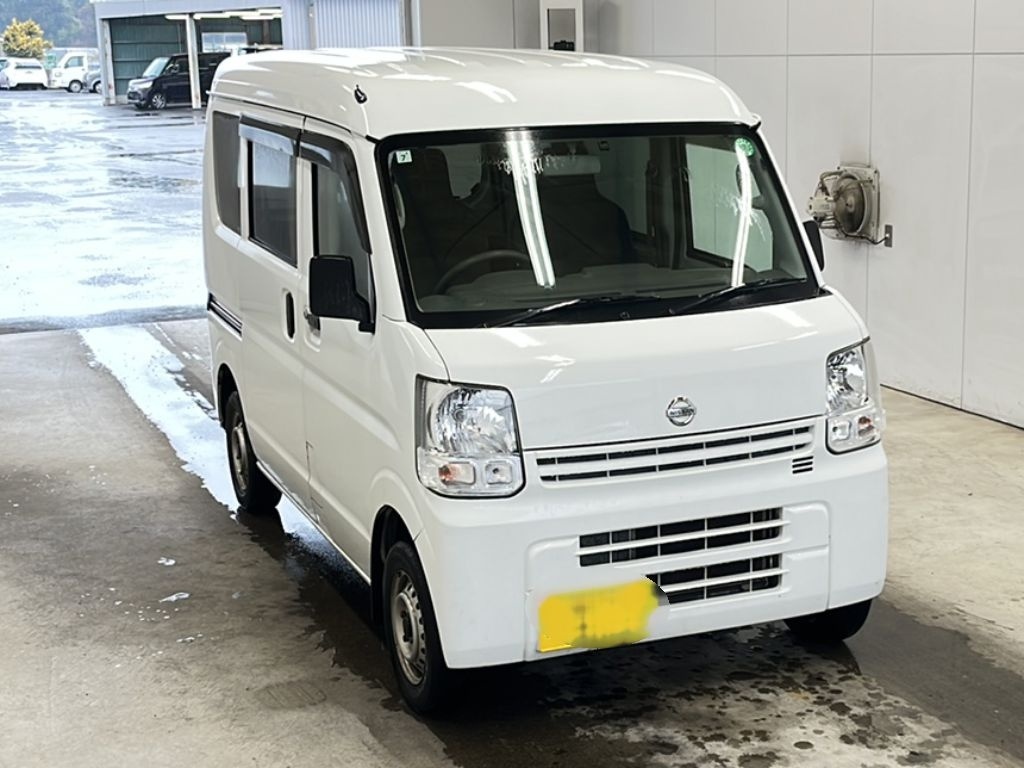 NISSAN NV100 CLIPPER