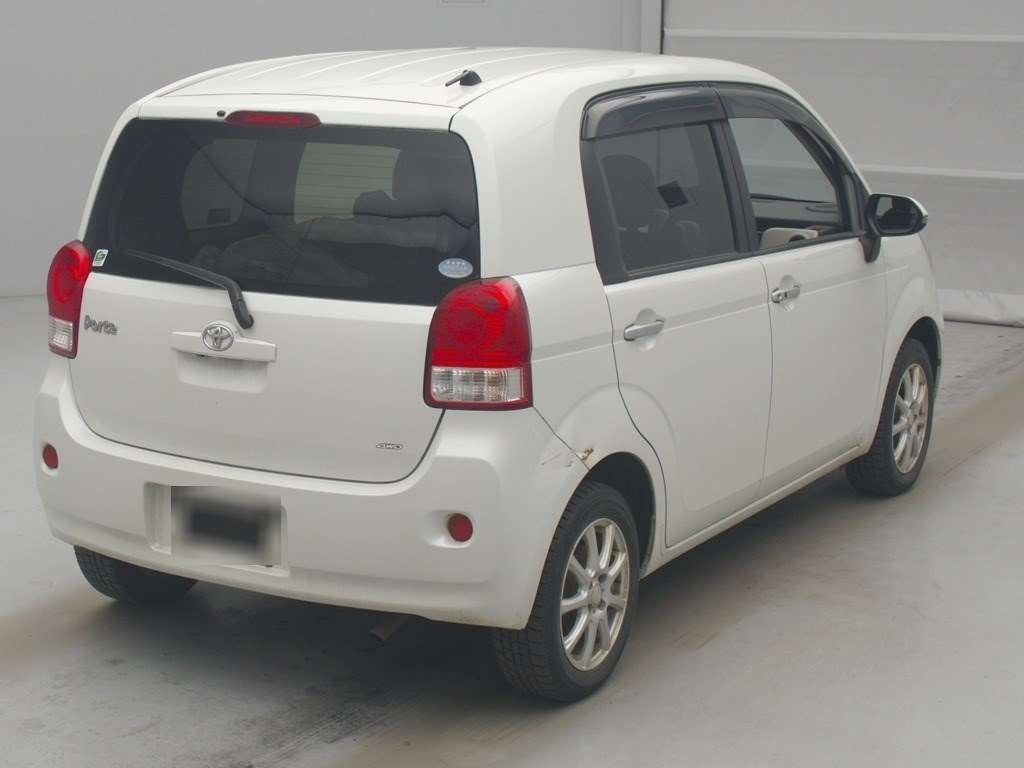 TOYOTA PORTE