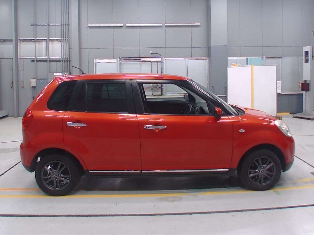 MAZDA VERISA