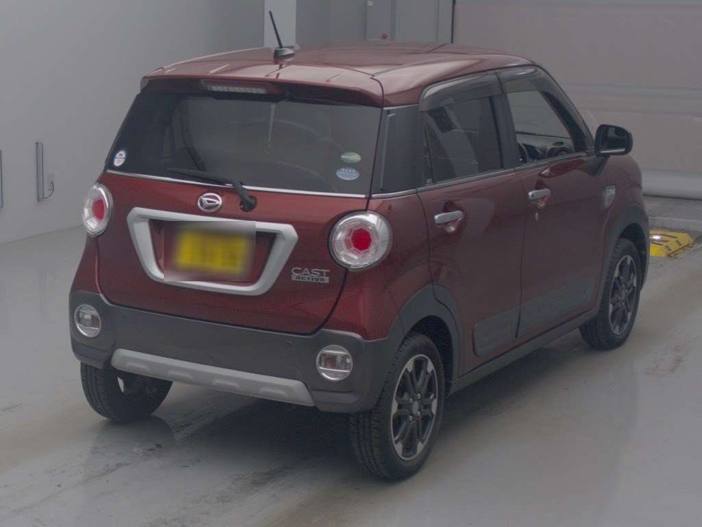 DAIHATSU CAST