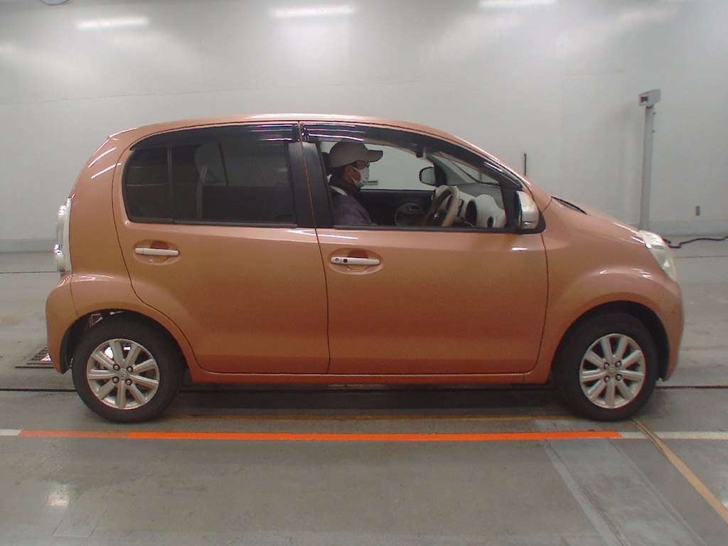 TOYOTA PASSO