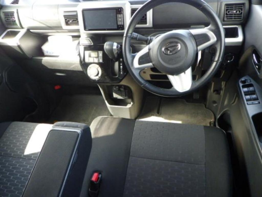 DAIHATSU WAKE
