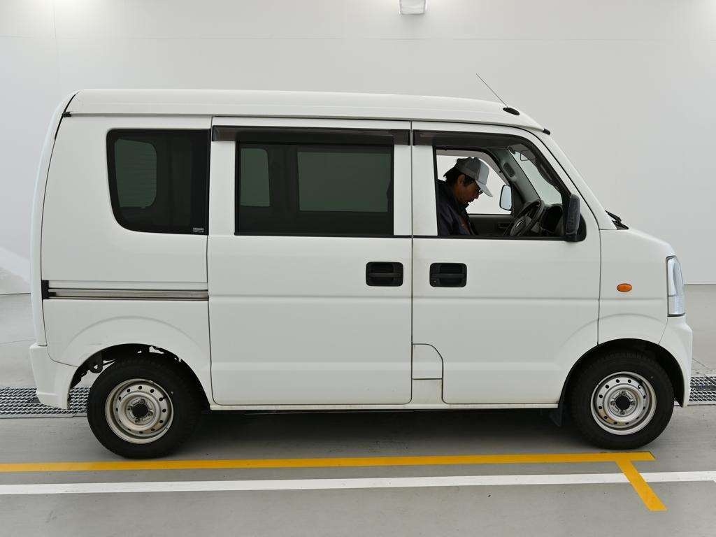 MITSUBISHI MINICAB