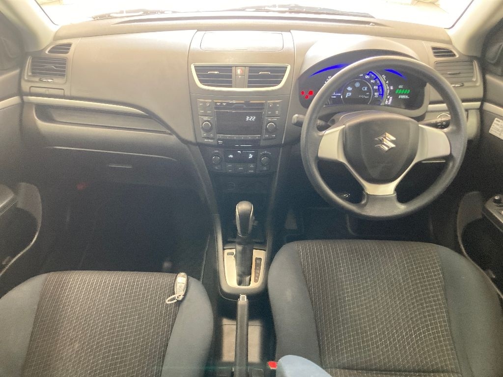 SUZUKI SWIFT