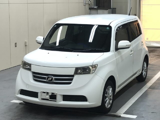 TOYOTA BB