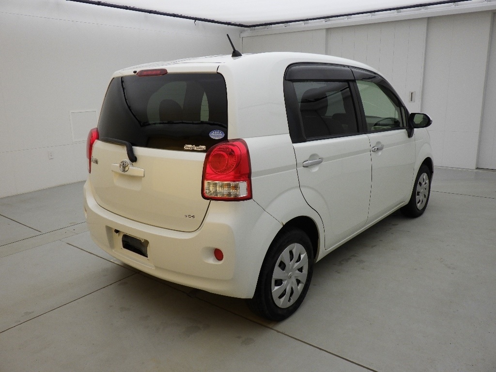 TOYOTA PORTE