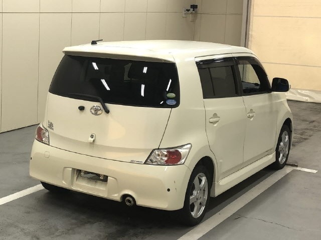TOYOTA BB
