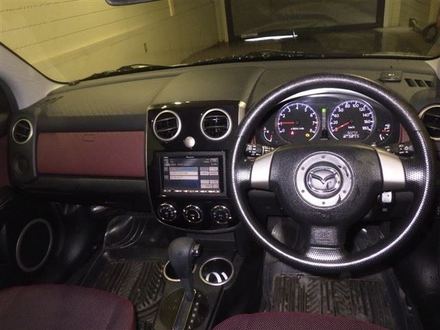 MAZDA VERISA