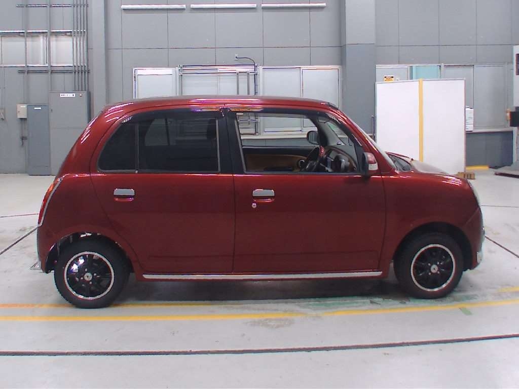 DAIHATSU MIRA GINO