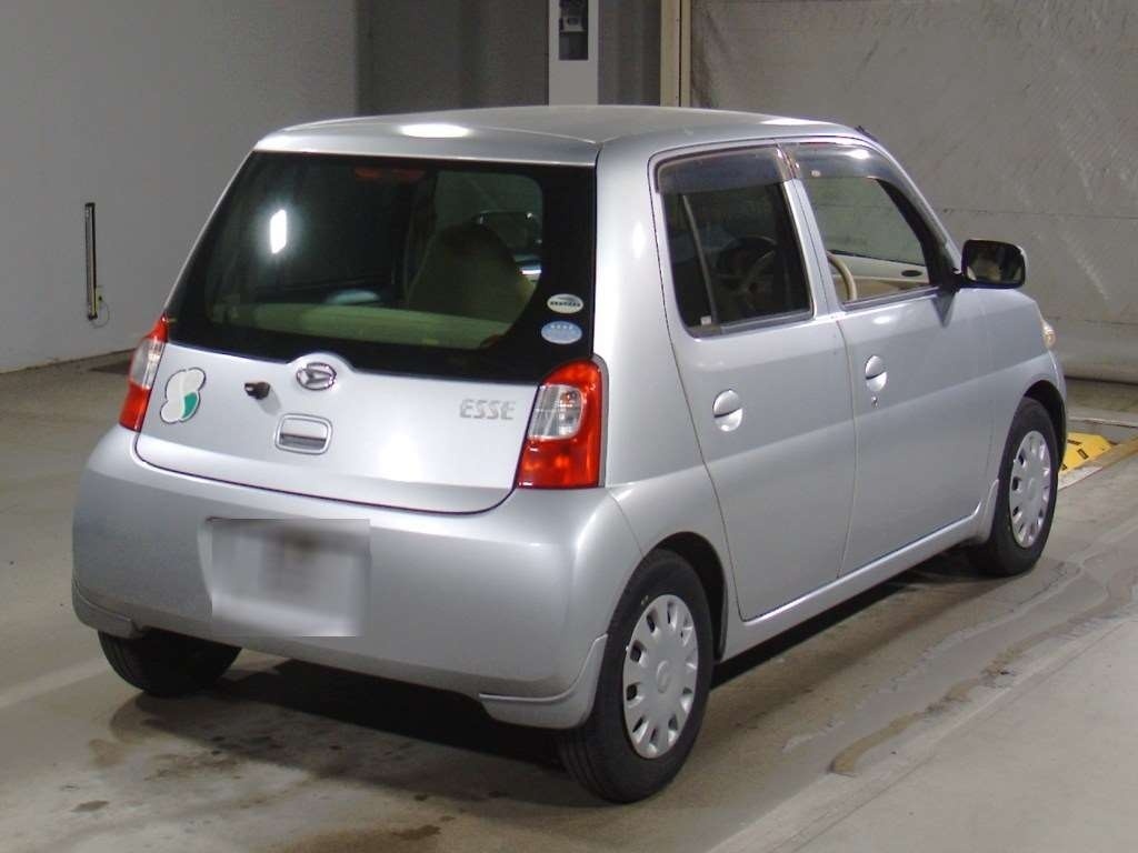 DAIHATSU ESSE