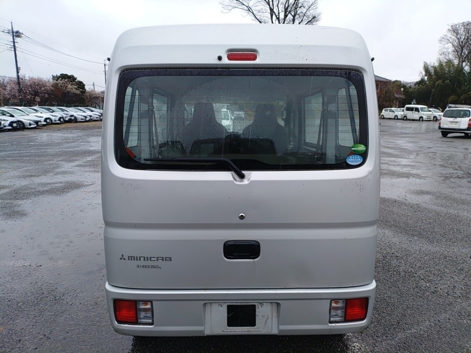 MITSUBISHI MINICAB