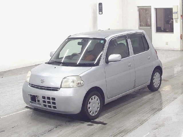 DAIHATSU ESSE
