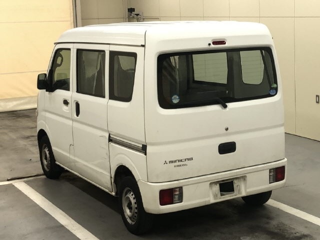 MITSUBISHI MINICAB