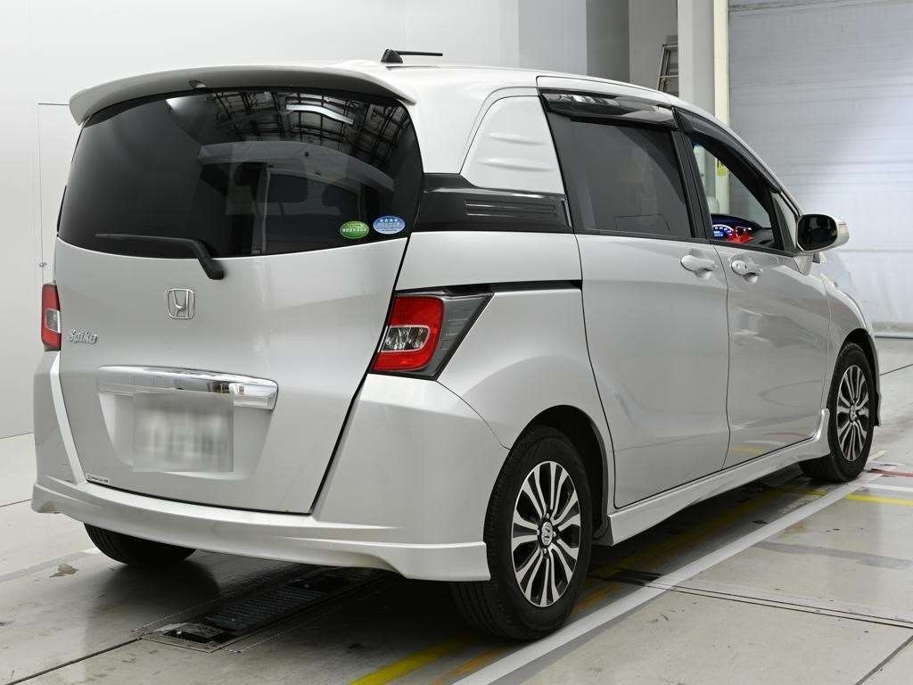 HONDA FREED SPIKE