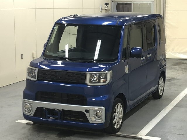 DAIHATSU WAKE
