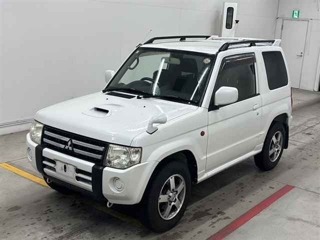 MITSUBISHI PAJERO MINI