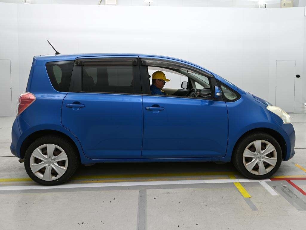 TOYOTA RACTIS