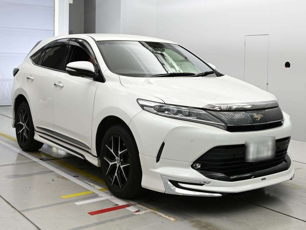 TOYOTA HARRIER