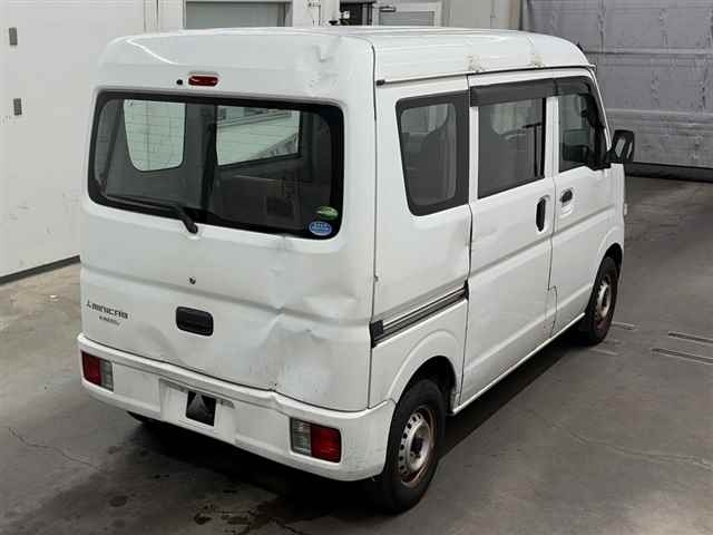 MITSUBISHI MINICAB