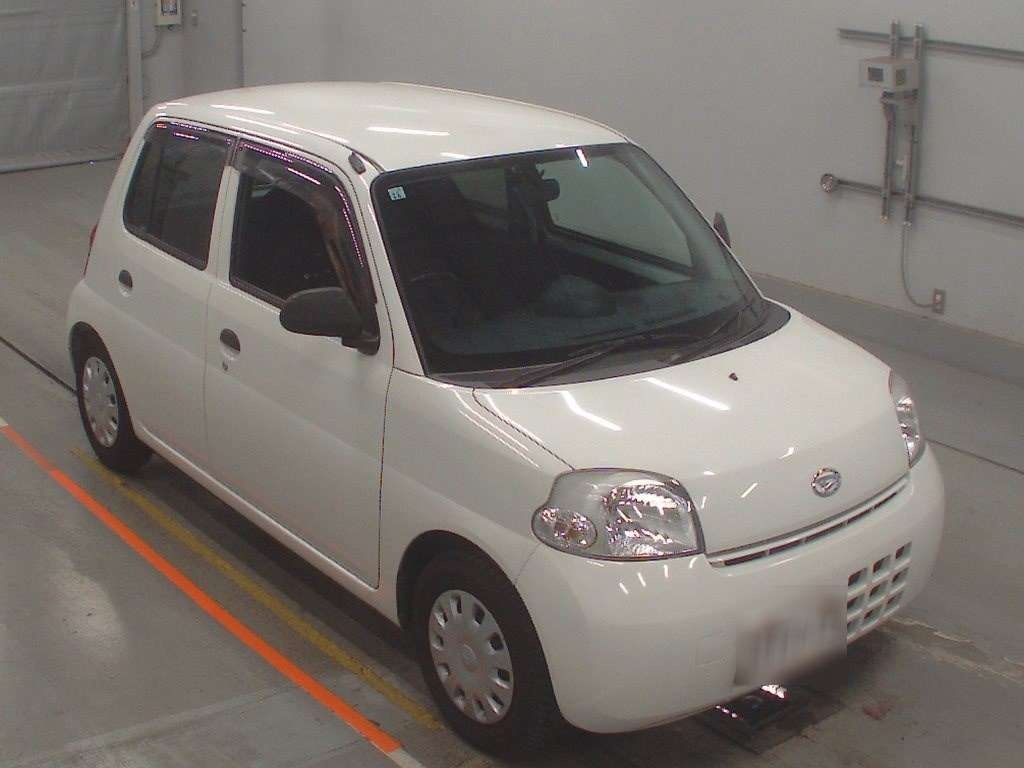 DAIHATSU ESSE