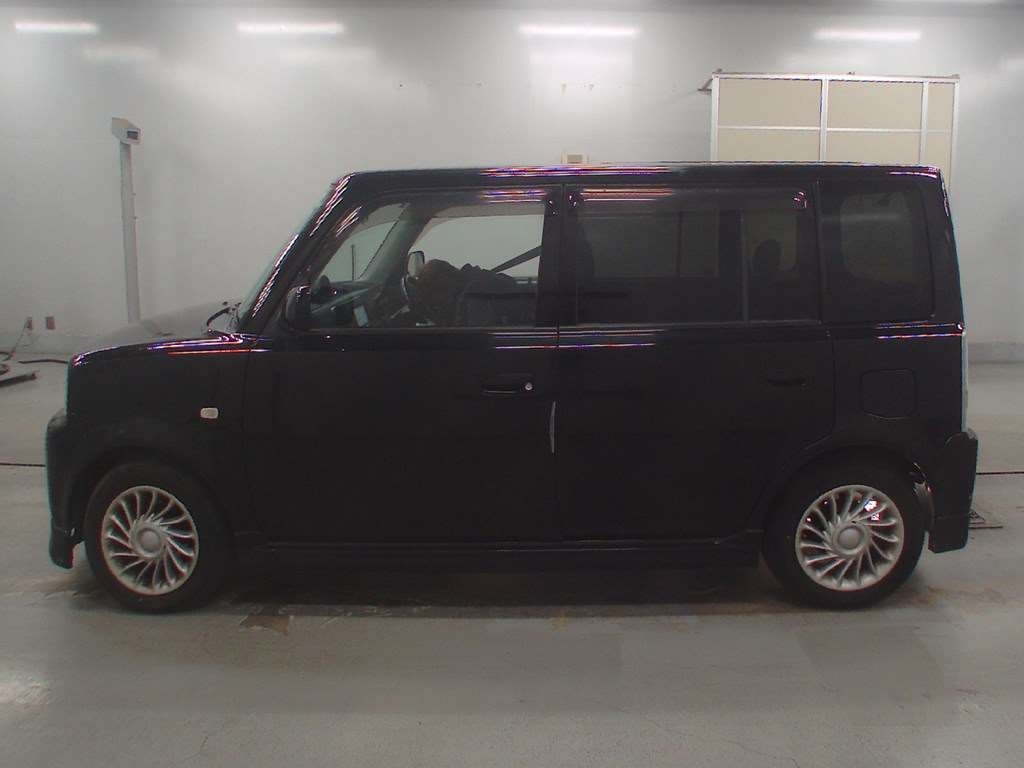 TOYOTA BB
