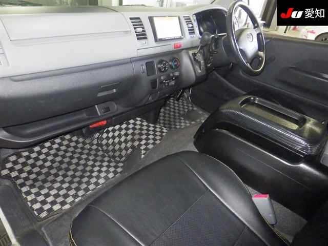 TOYOTA REGIUS ACE
