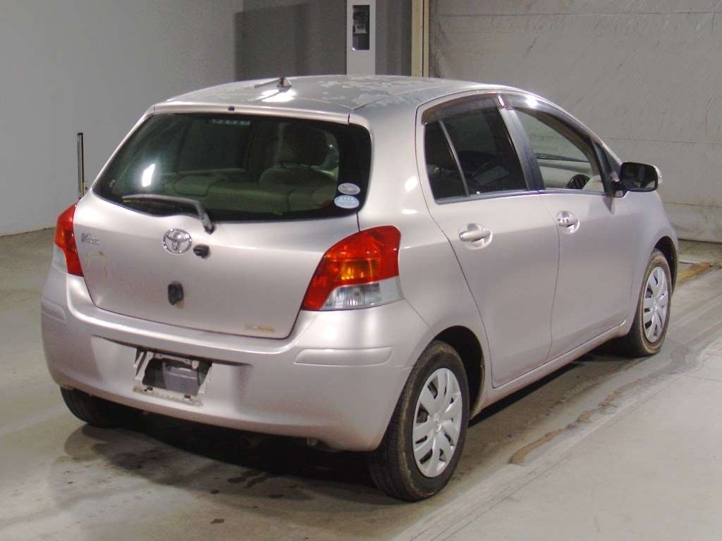 TOYOTA VITZ