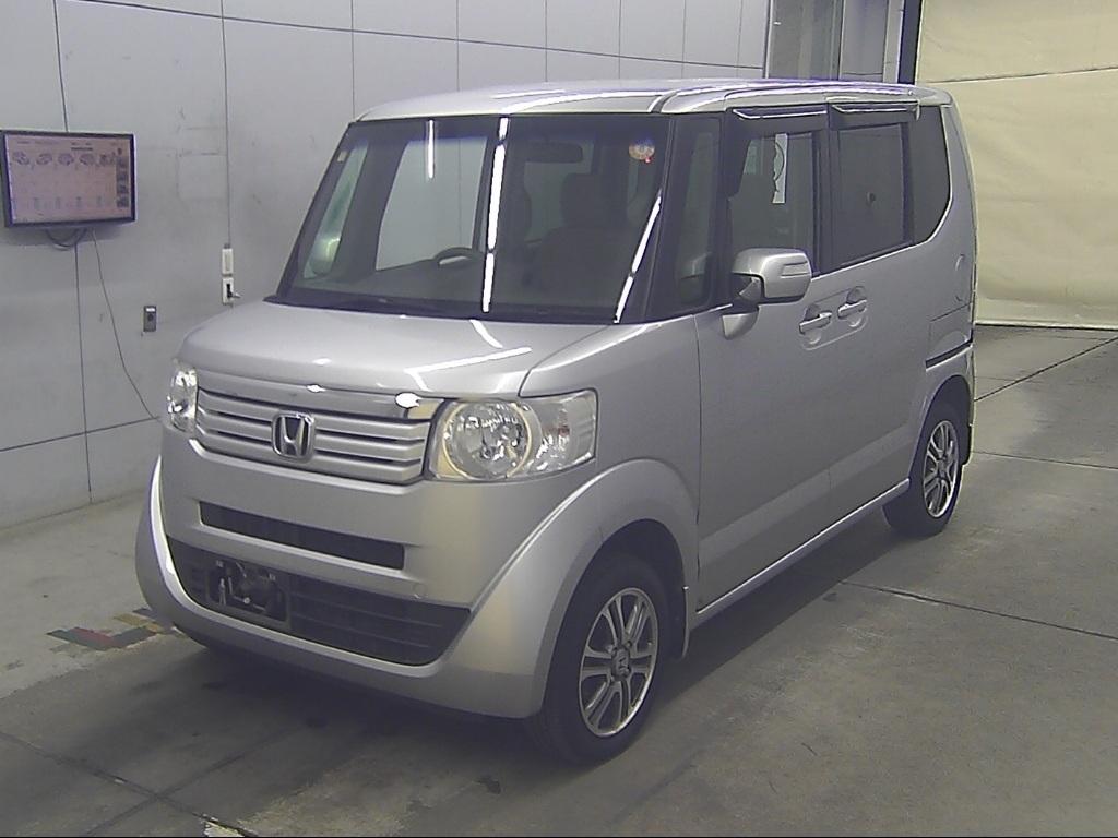 HONDA N-BOX