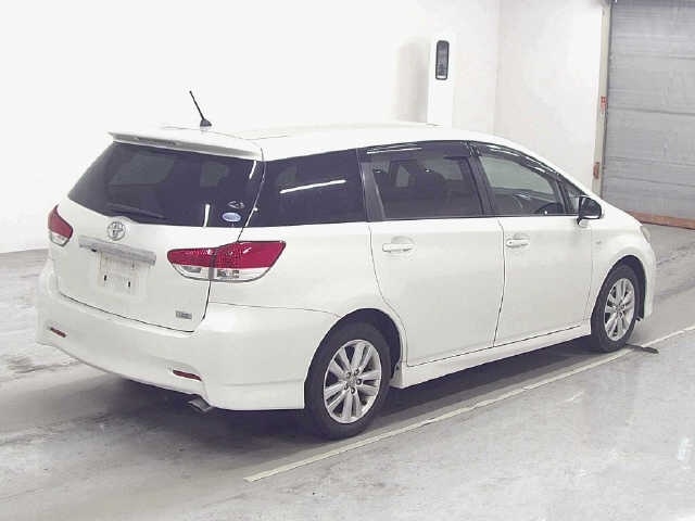 TOYOTA WISH